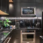 Wynwood Condo, Walk To Restaurants And Nightclubs!