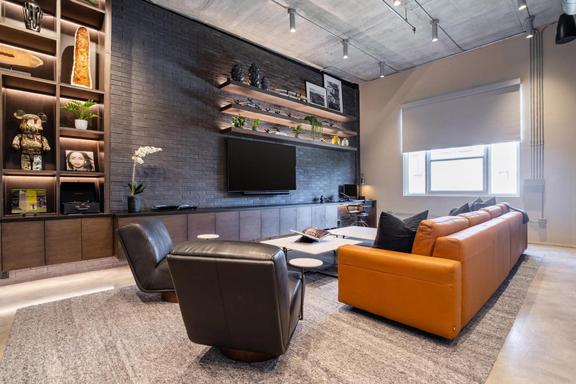 Wynwood Condo, Walk To Restaurants And Nightclubs!